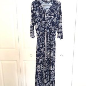 Long sleeved maxi dress